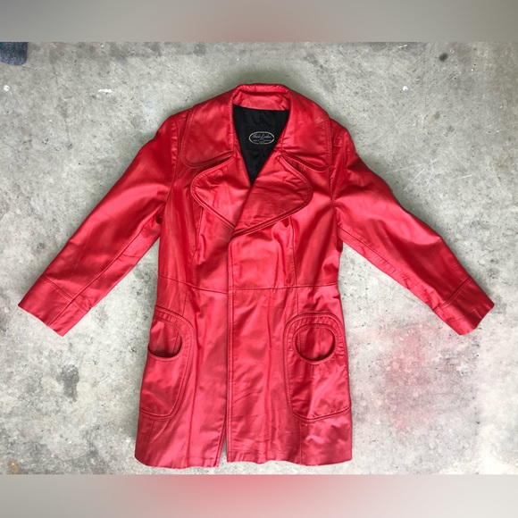 1960s Red Leather Jacket with Groovy Pockets and Collar - Picture 8 of 11